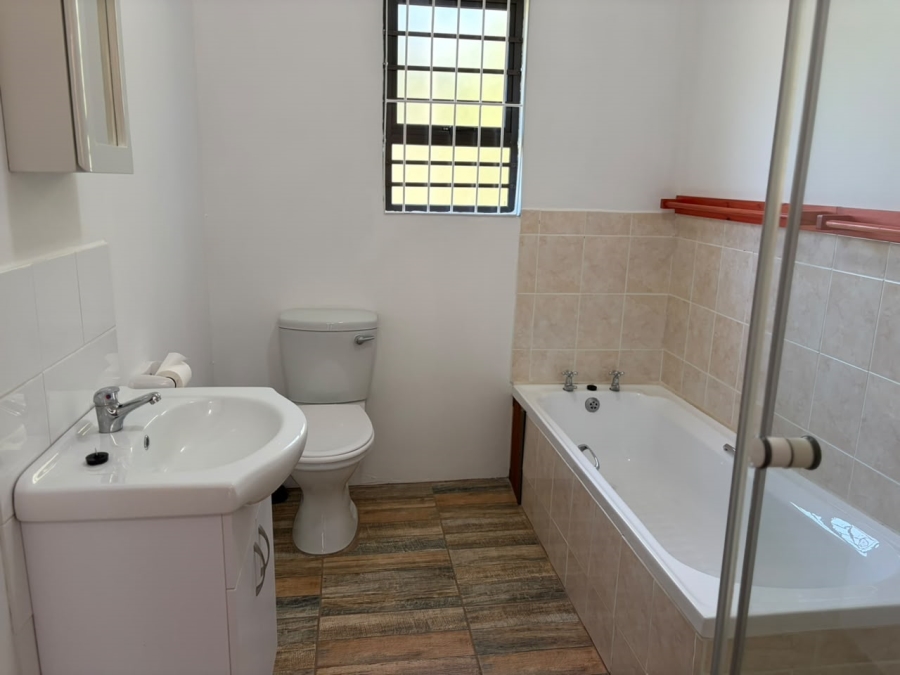 2 Bedroom Property for Sale in Bathurst Eastern Cape